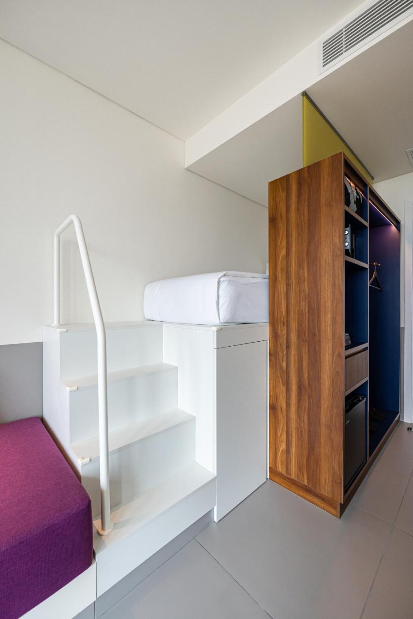 Wink Hotel Tuy Hoa Beach - 24Hrs Stay & Rooftop Pool Bar Екстер'єр фото