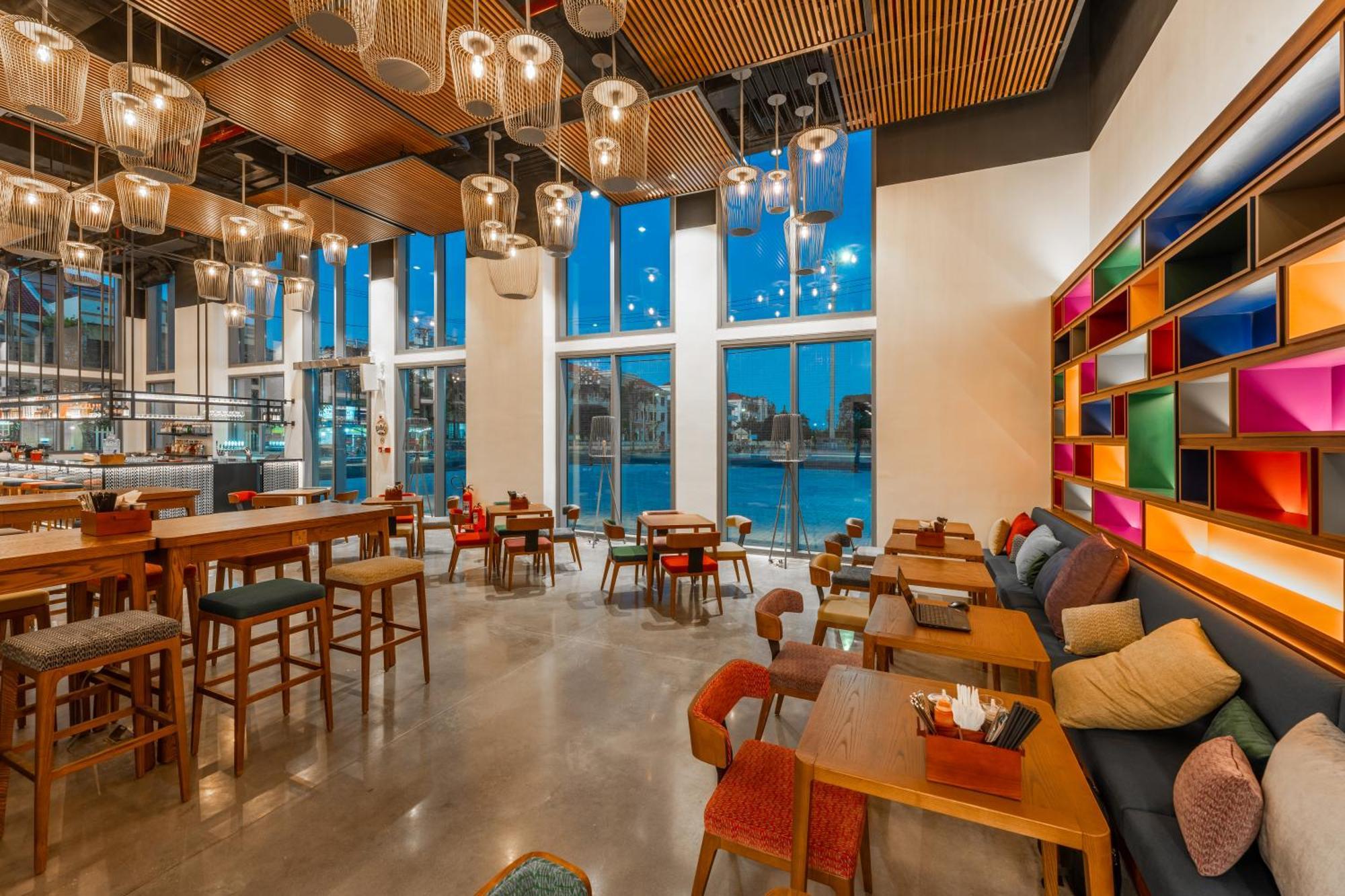 Wink Hotel Tuy Hoa Beach - 24Hrs Stay & Rooftop Pool Bar Екстер'єр фото