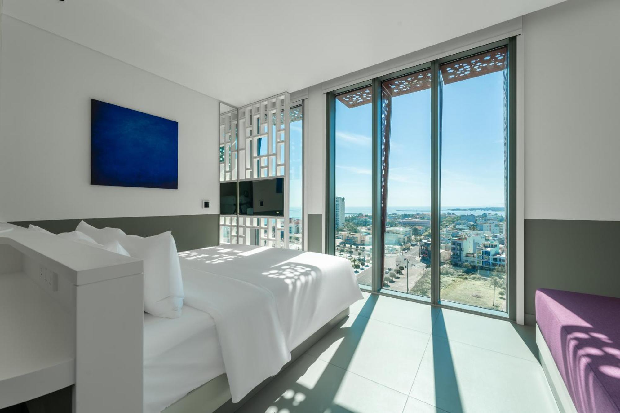 Wink Hotel Tuy Hoa Beach - 24Hrs Stay & Rooftop Pool Bar Екстер'єр фото